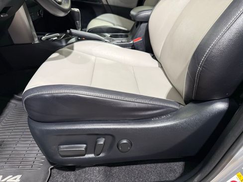 Used 2018 Toyota RAV4 Limited w/ All Weather Liner Package image 14