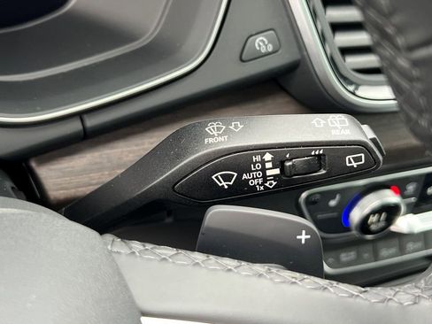 Used 2025 Audi Q5 2.0T Premium Plus w/ Premium Plus Package image 31