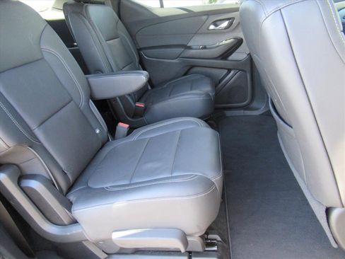 Certified 2023 Chevrolet Traverse LT image 10