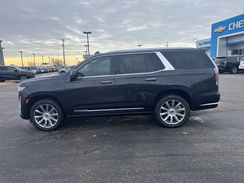 Certified 2022 Cadillac Escalade Premium Luxury Platinum image 6