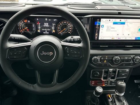 New 2026 Jeep Wrangler Unlimited Rubicon w/ Technology Group image 14