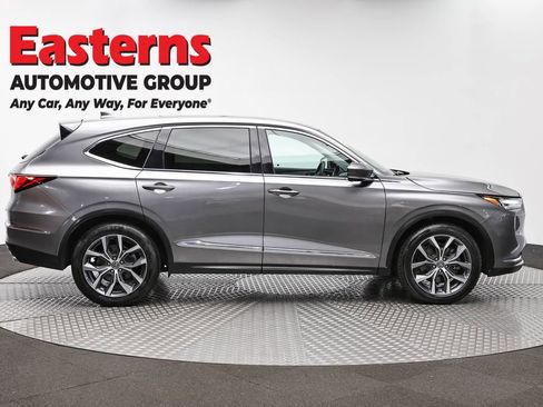 Used 2023 Acura MDX SH-AWD w/ Technology Package image 4