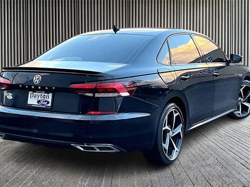 Used 2020 Volkswagen Passat 2.0T R-Line image 2