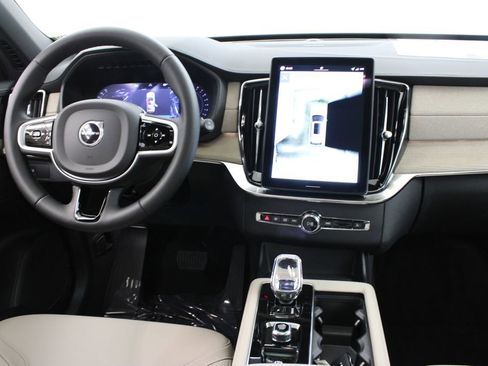 New 2026 Volvo XC90 B6 Plus w/ Protection Package AWD/4WD image 9