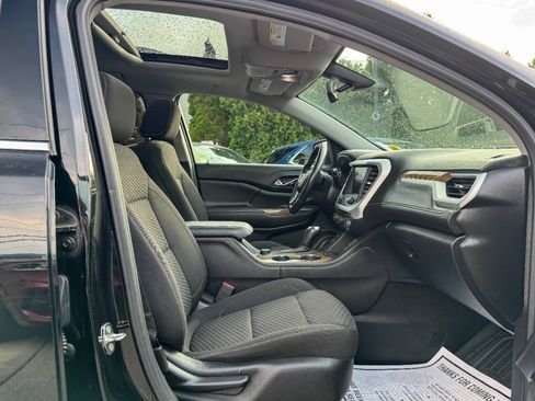 Used 2018 GMC Acadia SLE AWD/4WD image 11