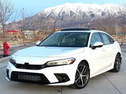 Used 2024 Honda Civic Touring image 1