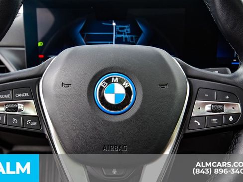 Used 2024 BMW i4 xDrive40i AWD/4WD image 18