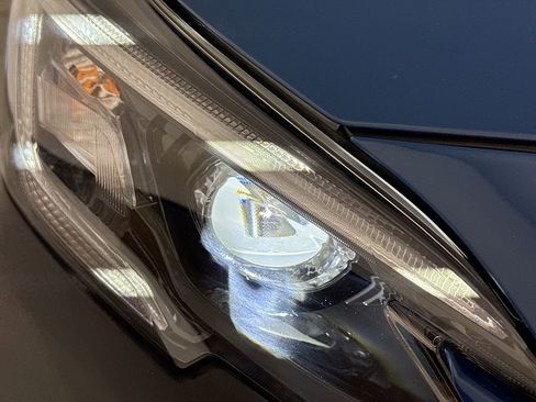 Used 2022 Subaru Outback Wilderness w/ Wilderness Package image 38