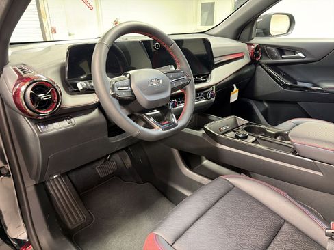 New 2026 Chevrolet Equinox RS w/ Convenience Package III FWD image 4