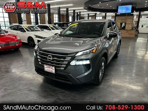Used 2024 Nissan Rogue S AWD/4WD image 1