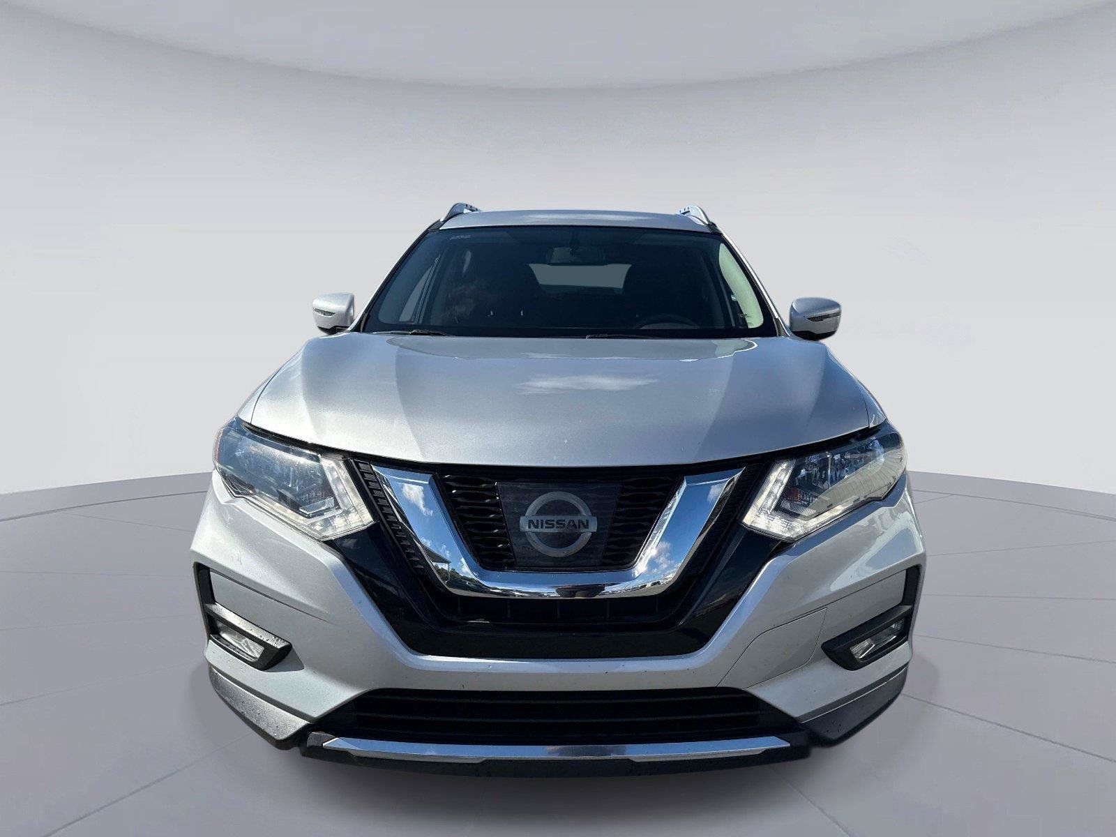 Used 2017 Nissan Rogue SV FWD image 9