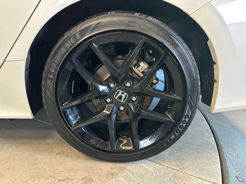 Used 2025 Honda Civic Sport image 24