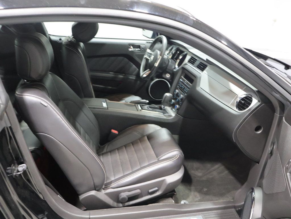 Used 2013 Ford Mustang Premium RWD image 19
