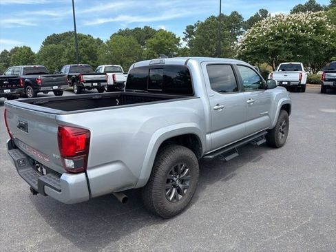 Used 2023 Toyota Tacoma SR5 w/ Technology Package AWD/4WD image 12
