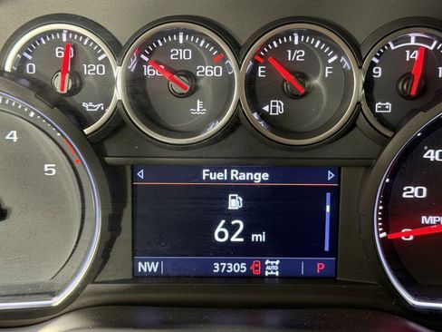 Used 2022 Chevrolet Silverado 2500 LT w/ Midnight Edition image 17