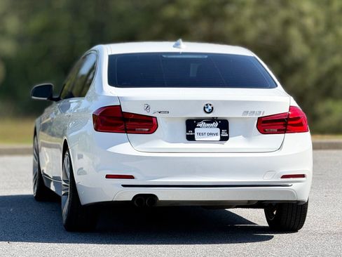 Used 2018 BMW 330i xDrive Sedan w/ Convenience Package AWD/4WD image 5