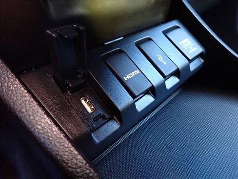 Used 2016 Honda HR-V EX image 19