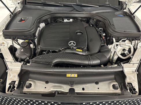 Used 2022 Mercedes-Benz GLC 300 image 32