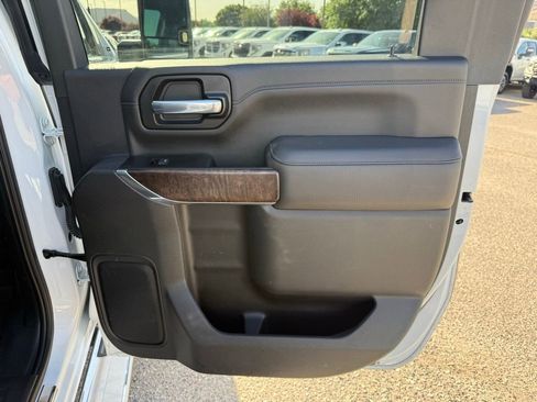 Used 2020 GMC Sierra 2500 Denali w/ Denali Ultimate Package image 18