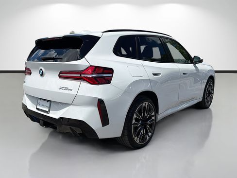 Used 2025 BMW X3 xDrive30i w/ Premium Package AWD/4WD image 3