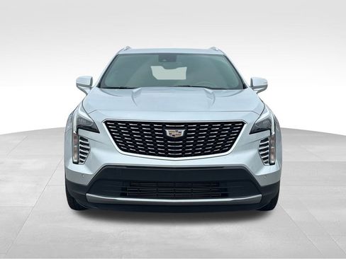 Used 2021 Cadillac XT4 Premium Luxury image 4