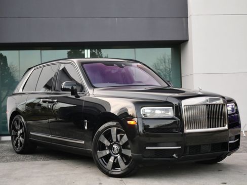 Certified 2023 Rolls-Royce Cullinan AWD/4WD image 20