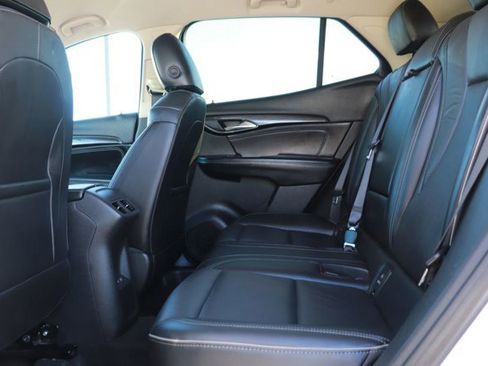 Used 2023 Buick Envision Essence image 13