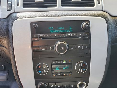 Used 2008 Chevrolet Tahoe LTZ w/ LTZ Preferred Equipment Group image 15