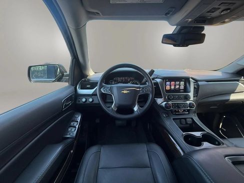 Used 2020 Chevrolet Suburban LT w/ Luxury Package AWD/4WD image 42