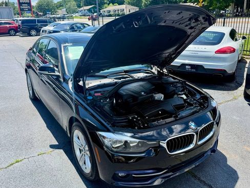 Used 2016 BMW 328i xDrive Sedan AWD/4WD image 4