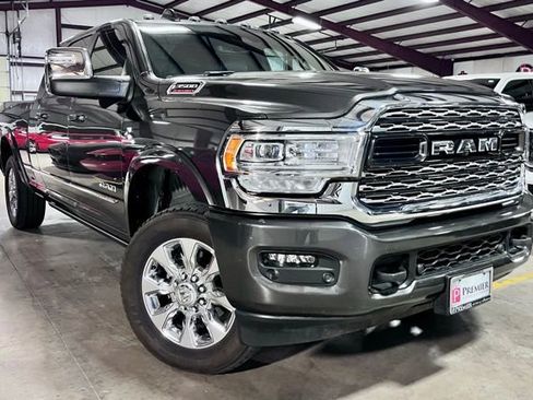 Used 2024 RAM 3500 Limited AWD/4WD image 1