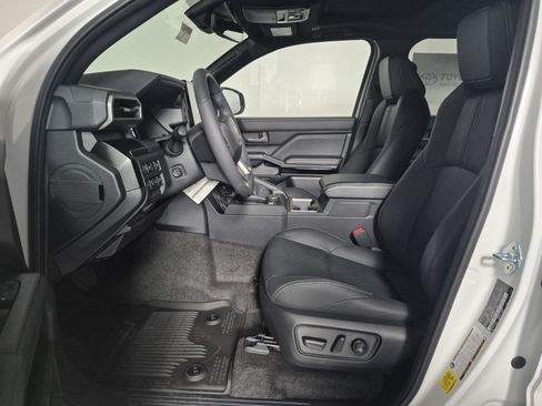 New 2026 Toyota 4Runner Limited AWD/4WD image 15
