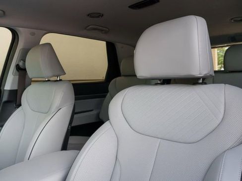 New 2025 Hyundai Palisade SEL FWD image 9