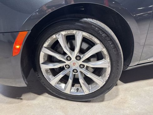 Used 2015 Cadillac XTS Luxury AWD/4WD image 2