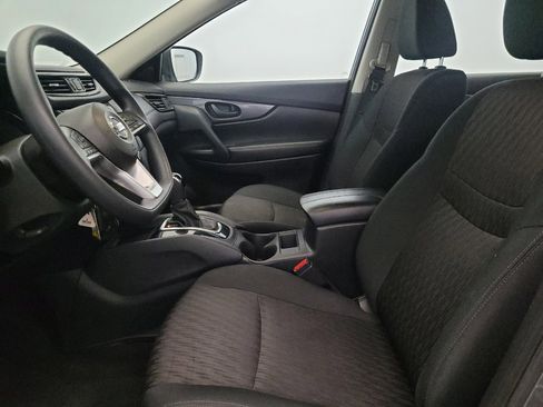 Used 2020 Nissan Rogue S image 17