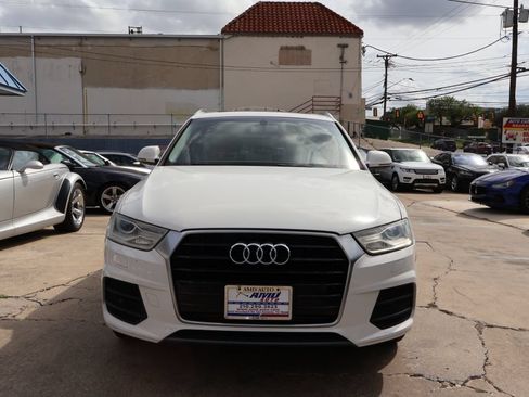 Used 2016 Audi Q3 2.0T Premium Plus FWD image 2