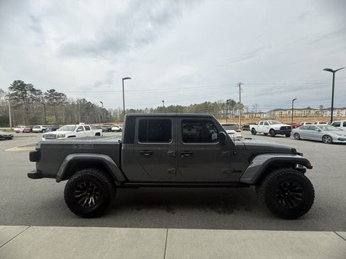 Used 2021 Jeep Gladiator Sport image 7