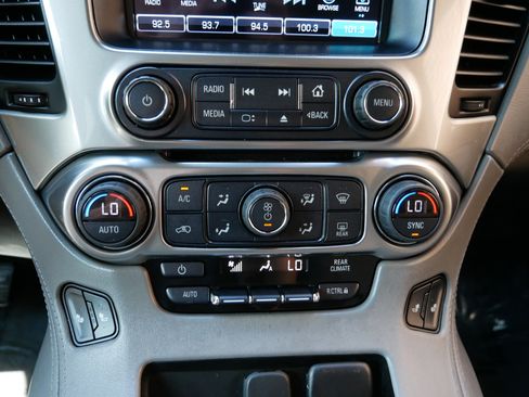 Used 2020 Chevrolet Tahoe LT AWD/4WD image 19