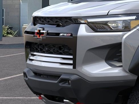 New 2026 Chevrolet Colorado ZR2 w/ Technology Package AWD/4WD image 13