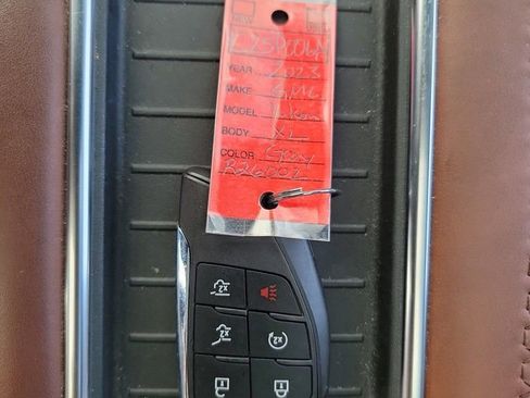 Used 2023 GMC Yukon XL Denali Ultimate image 23