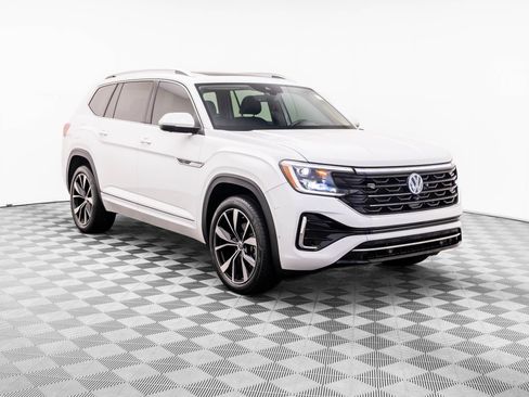 Used 2024 Volkswagen Atlas SEL Premium R-Line AWD/4WD image 7