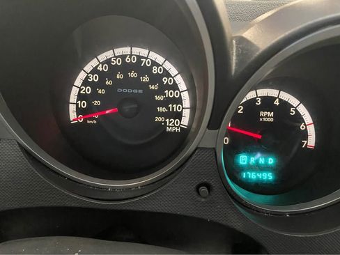 Used 2008 Dodge Nitro R/T image 13