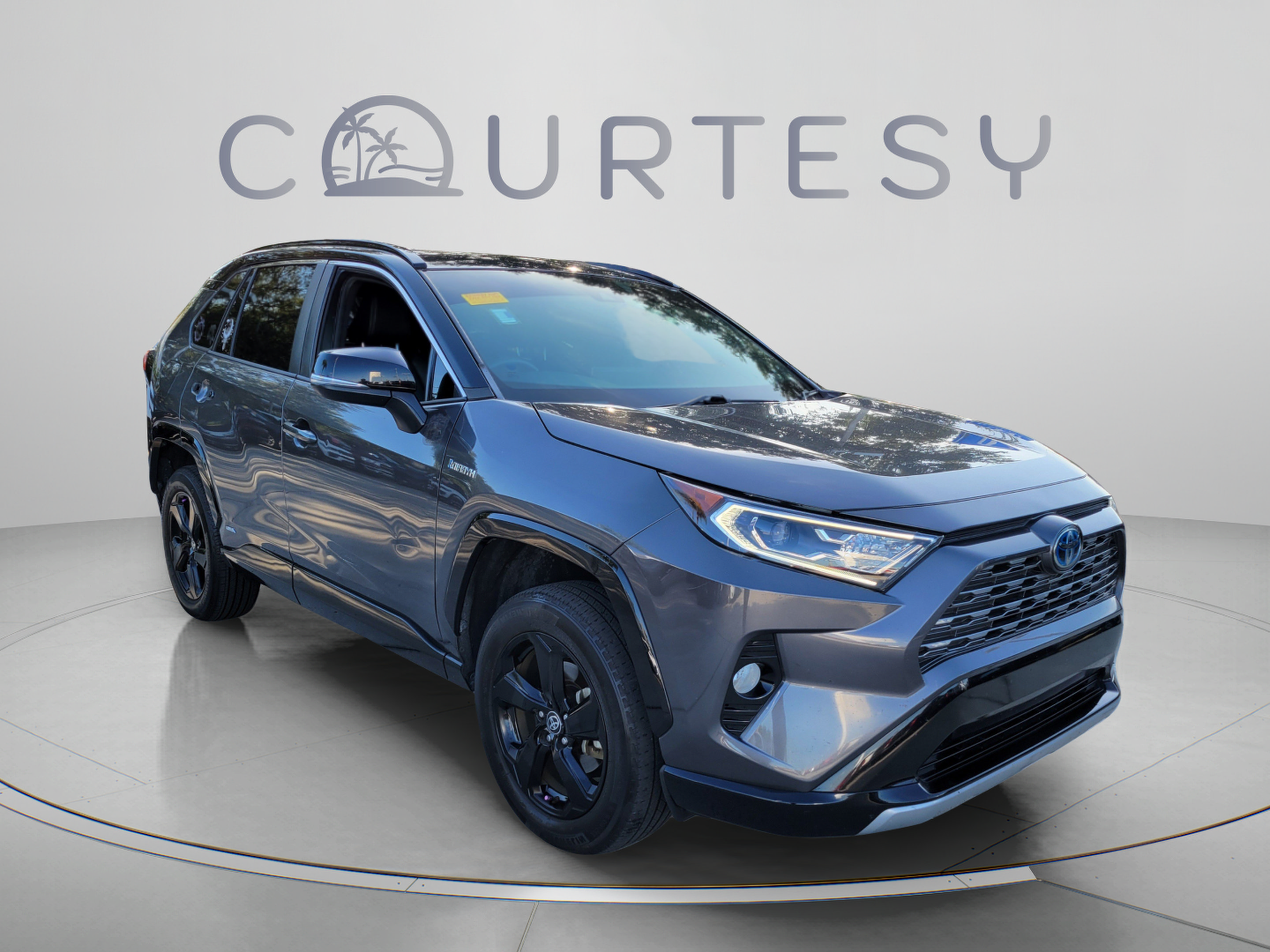 Used 2021 Toyota RAV4 XSE w/ XSE Grade Weather Package AWD/4WD image 4