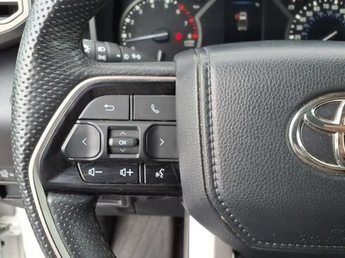 Used 2022 Toyota Tundra SR5 AWD/4WD image 33