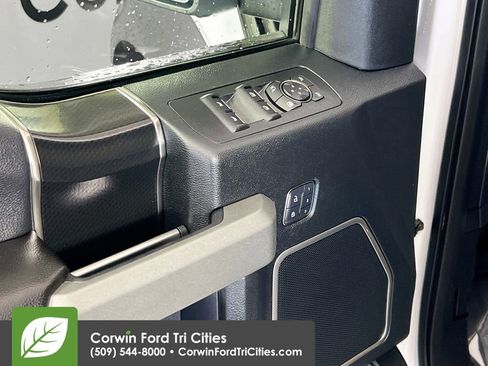 Used 2018 Ford F150 Raptor w/ Equipment Group 802A Luxury image 12