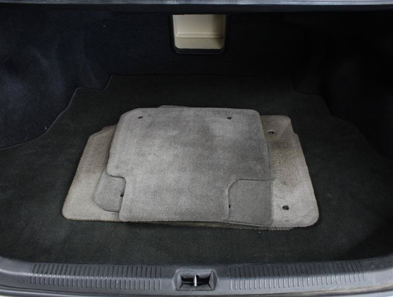Used 2010 Lexus ES 350 w/ Preferred Accessory Package FWD image 16