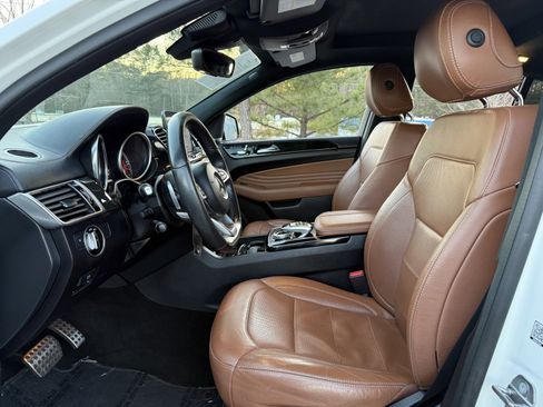 Used 2019 Mercedes-Benz GLE 43 AMG GLE 43 AMG image 33