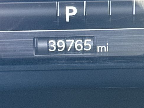 Used 2025 RAM 1500 Laramie image 28