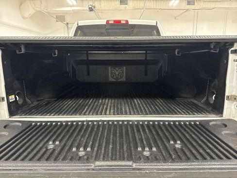 Used 2016 RAM 1500 Big Horn AWD/4WD image 24