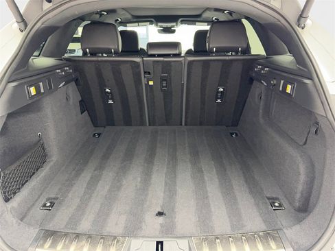 Used 2024 Jaguar F-PACE R-Dynamic S image 75